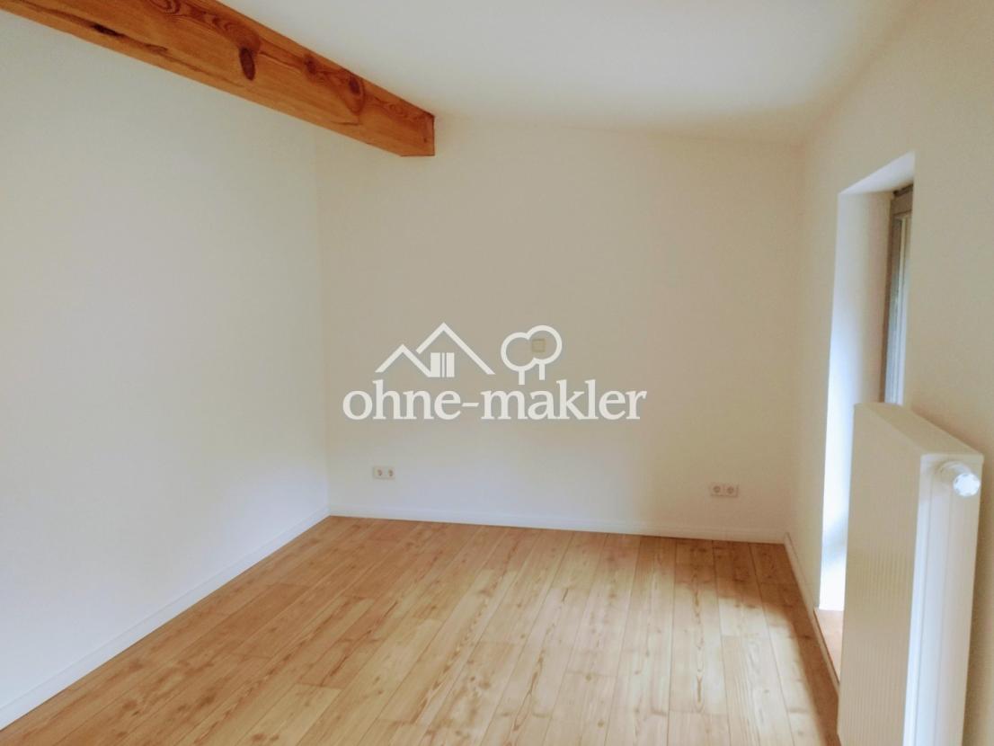 Schlafzimmer (1. OG)