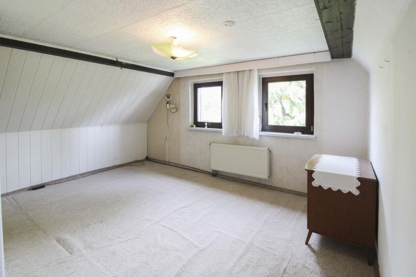 Schlafzimmer DG
