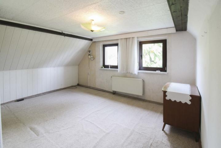Schlafzimmer DG