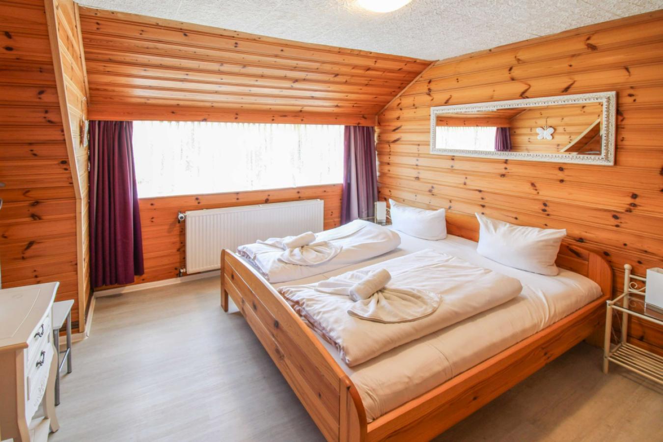 Schlafzimmer FEWO 2