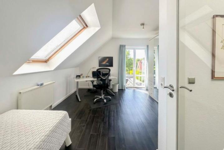 Schlafzimmer / Büro