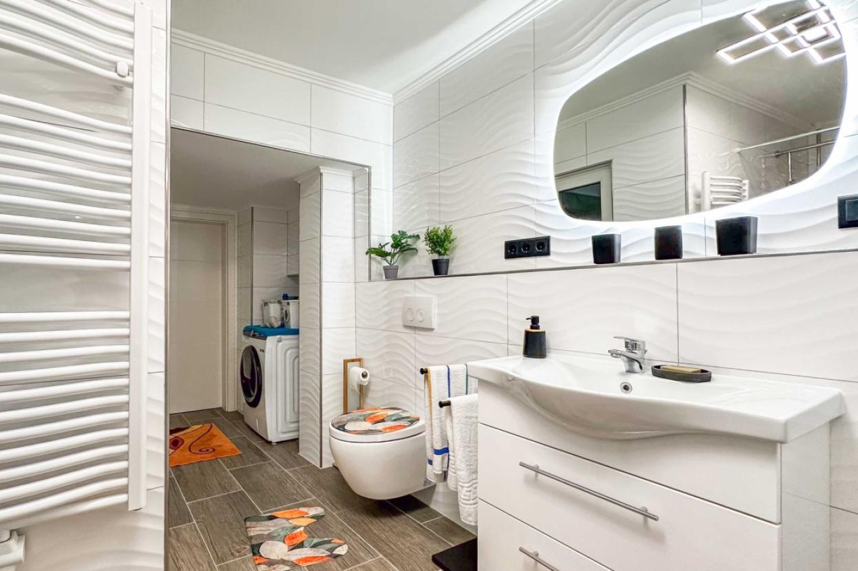 Badezimmer EG