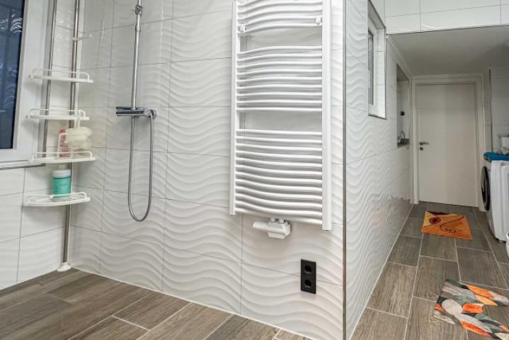 Badezimmer EG
