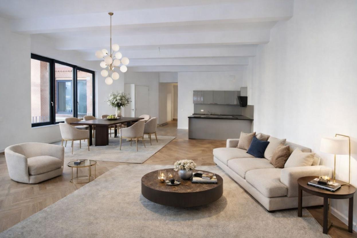 Wohnzimmer mit EBK (Möbel KI)
