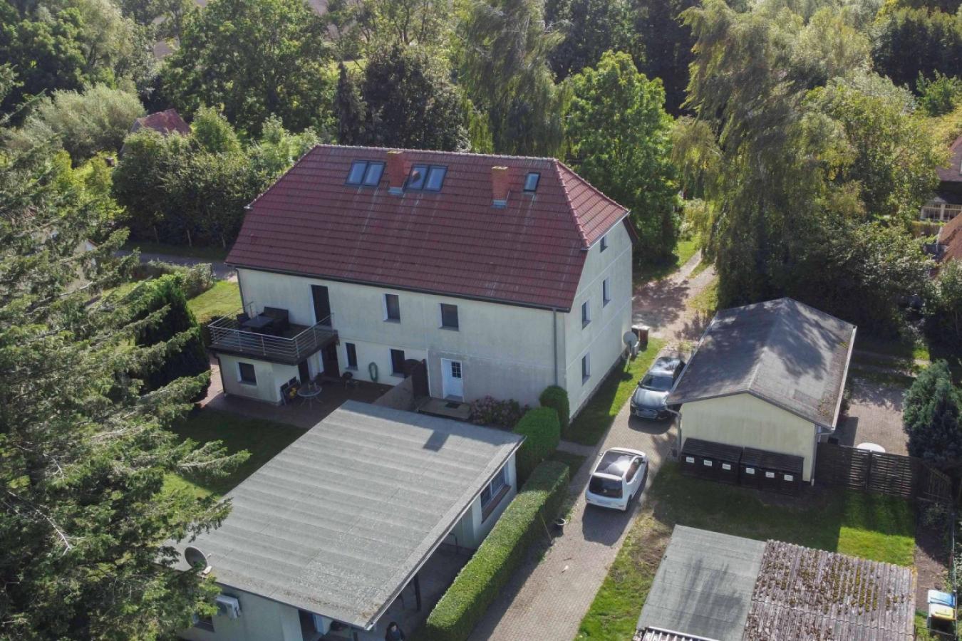 Rückansicht MFH & Bungalows
