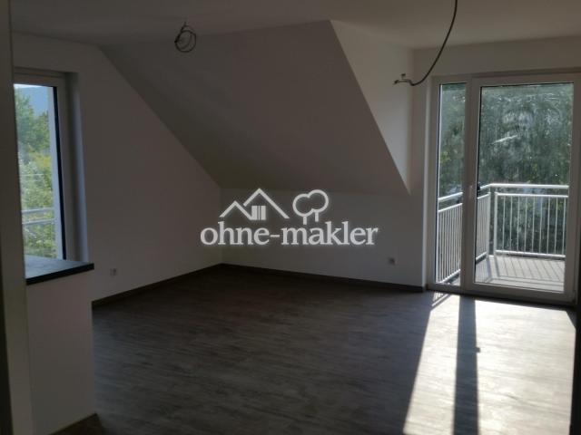 großes Wohn- und Esszimmer