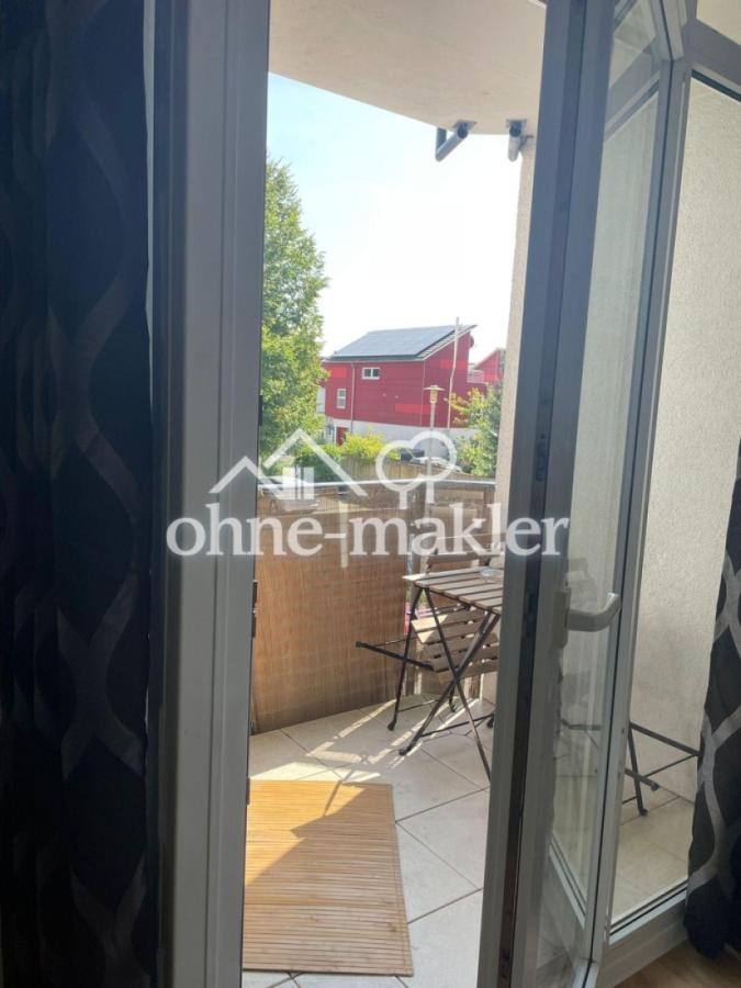 Balkon mit Blick in den Innenh