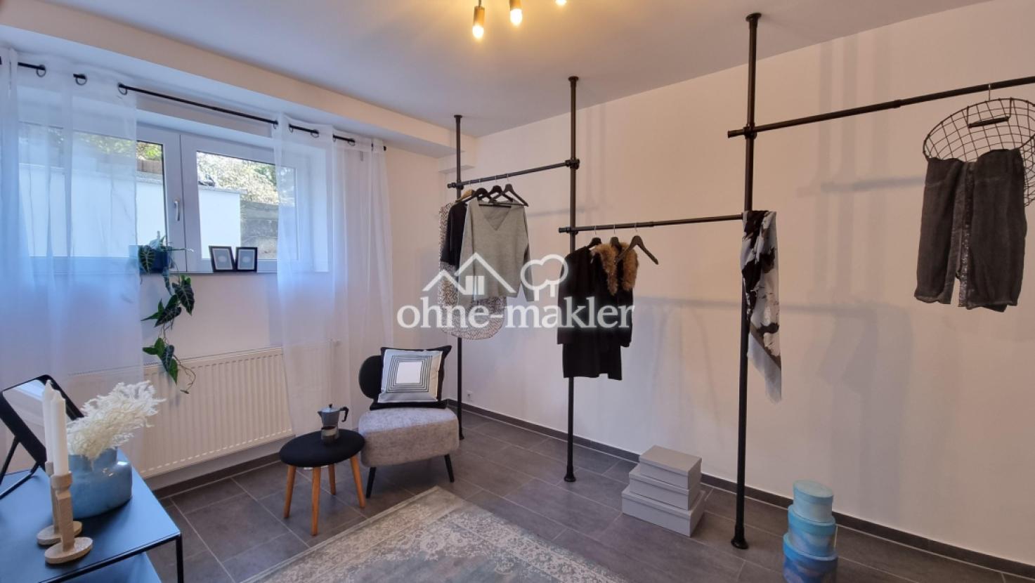 Ankleidezimmer UG