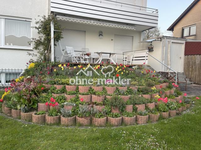 Terrasse hochgesetztes EG