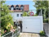 Haus mit Vorgarten