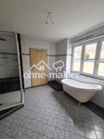 Masterbad mit Badewanne