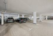 Tiefgarage (Stellplätze links)