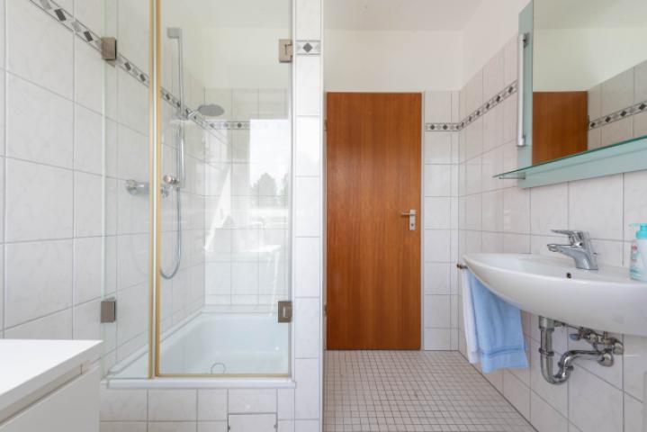 Weitere Ansicht Duschbad