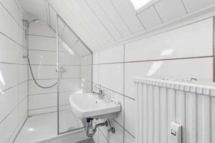 Wohnung DG Bad