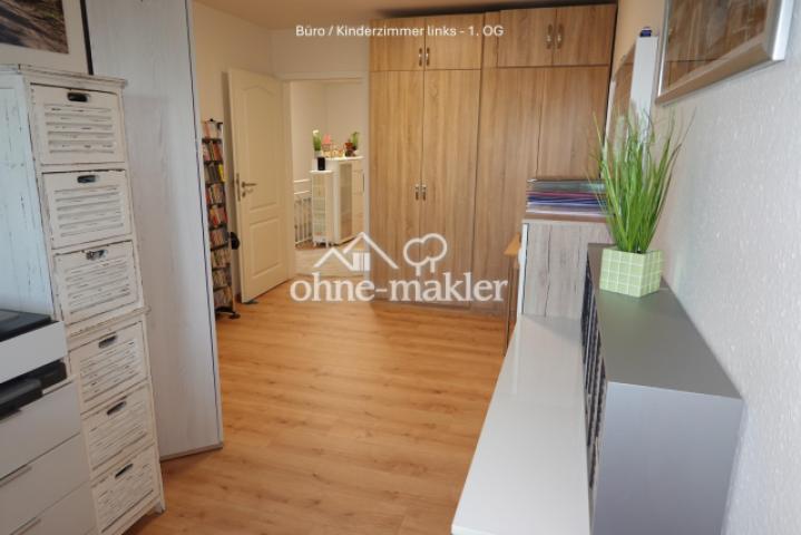 Büro / Kinderzimmer links