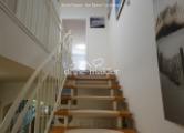Breite Treppe - EG - 1. OG