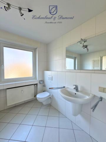 Bad mit Fenster OG