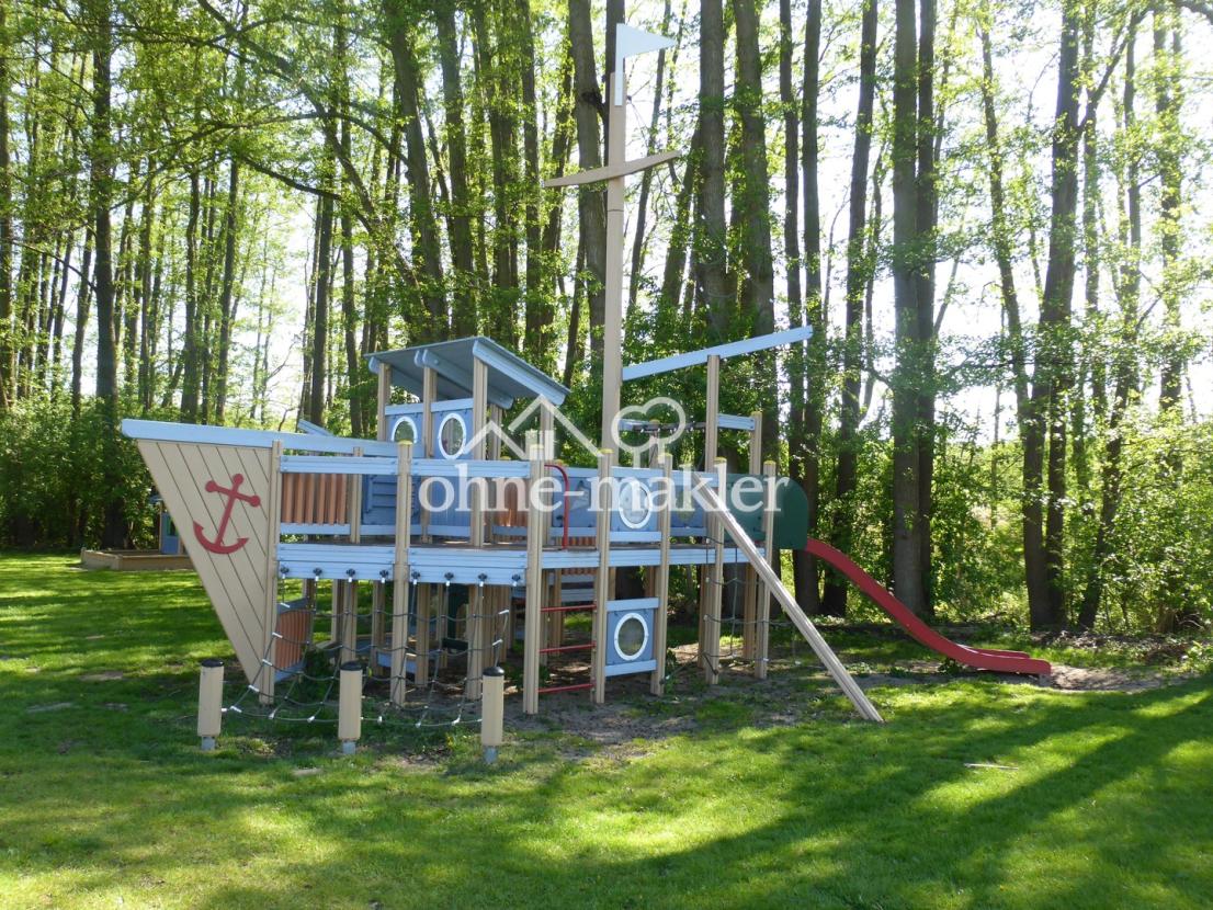 Spielplatz im Hafendorf
