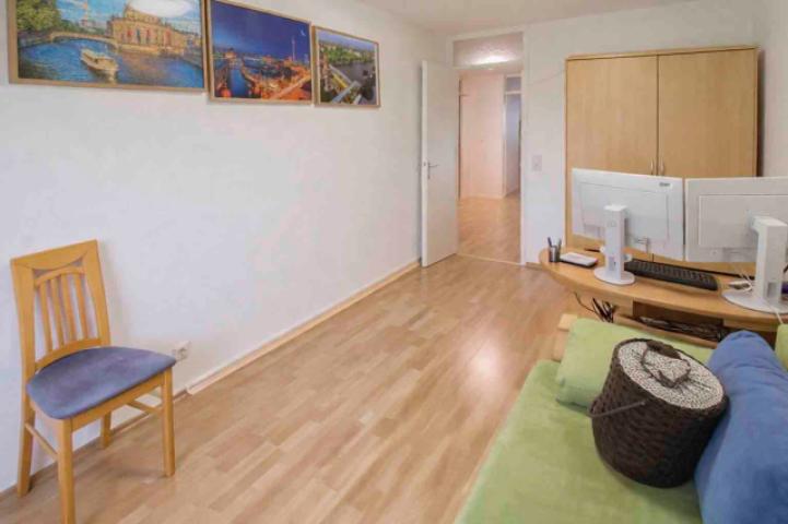 Kind_Büro
