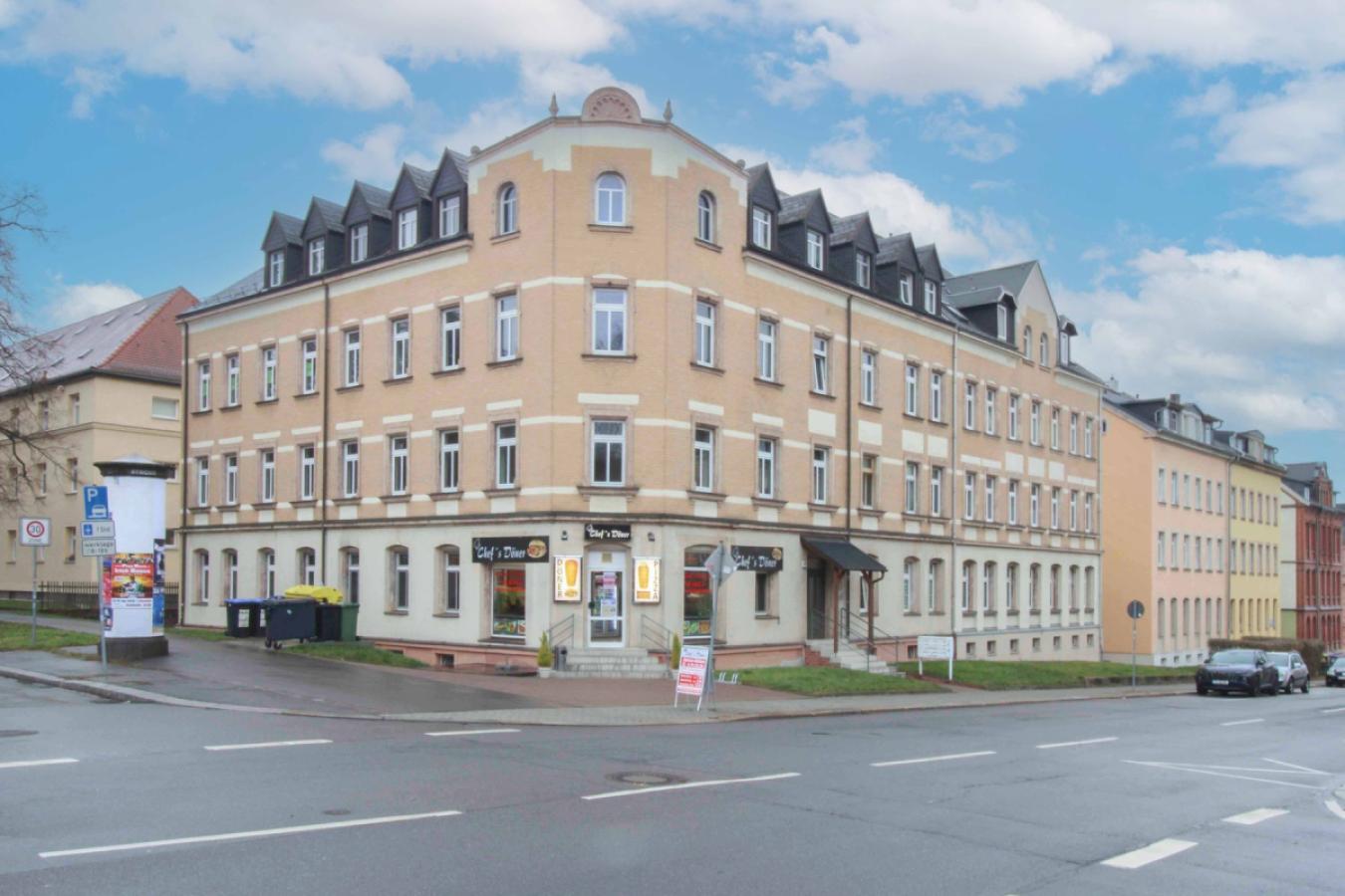 Straßenansicht