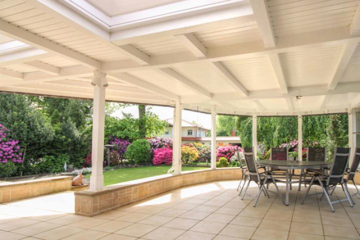Terrasse überdacht