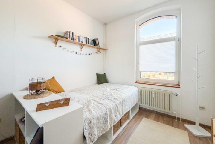 Schlafzimmer (2)