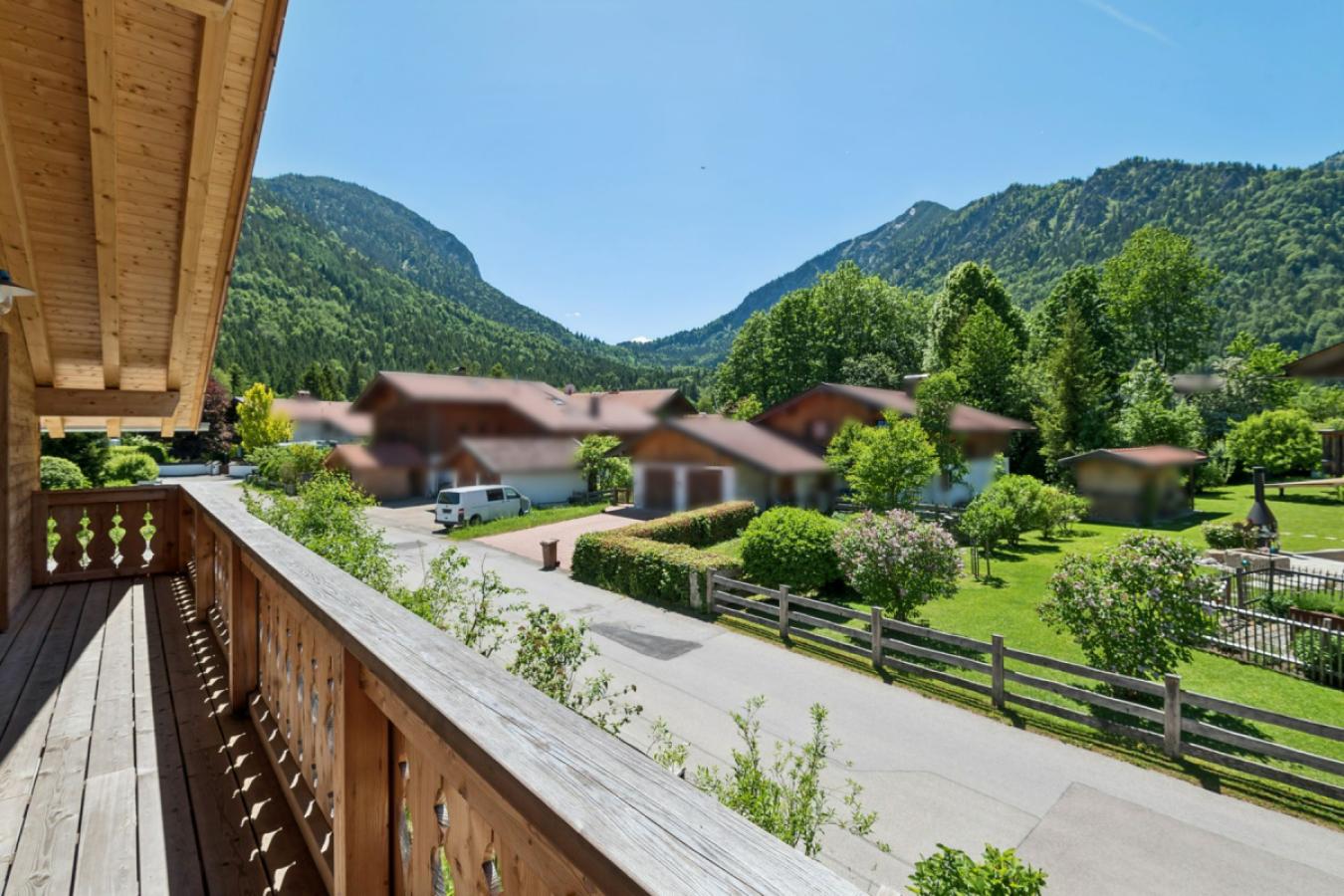 HS25b Ausblick Balkon