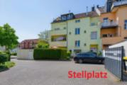 Hofansicht mit Stellplatz