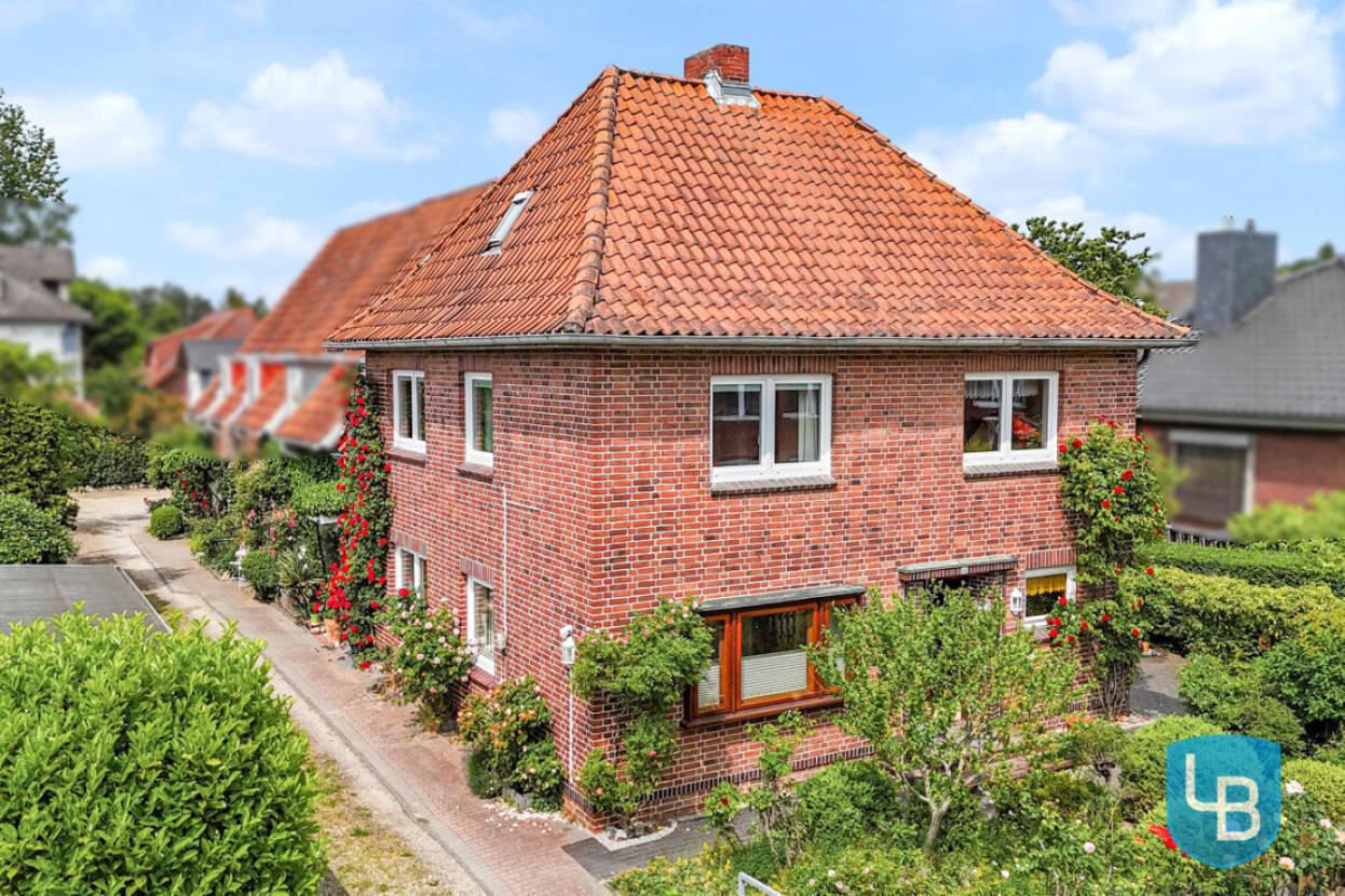 Seitliche Hausansicht