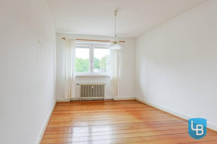 Weiteres individuell nutzbares Zimmer im OG