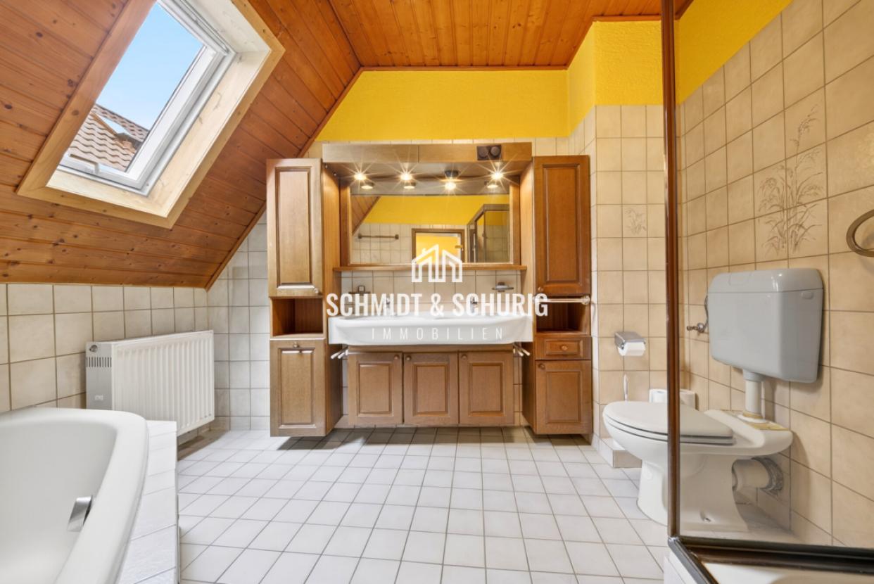 Badezimmer / 1. Obergeschoss