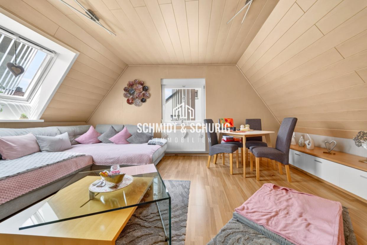 Wohn- / Esszimmer / 1. Obergeschoss - Vorderhaus