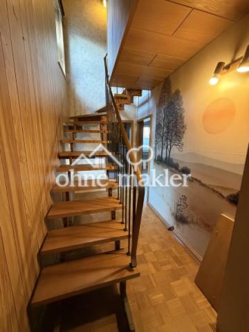 Treppe zum DG