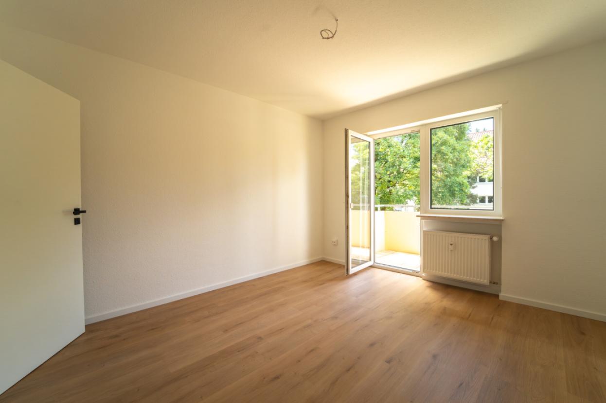 Schlafzimmer 1 m. Balkon