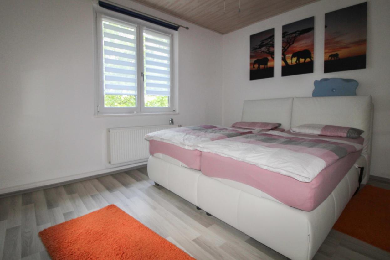 Schlafzimmer 2 OG