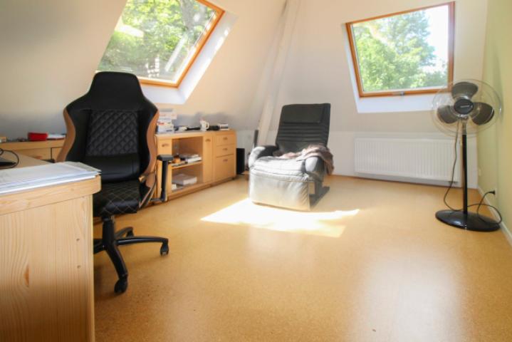 Büro DG Bild 1