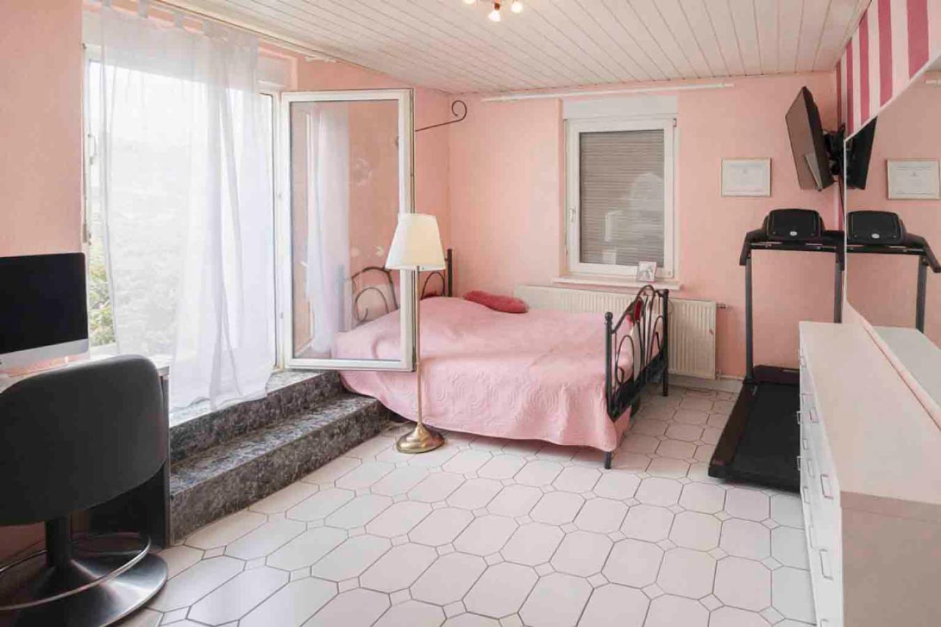 Schlafzimmer 2