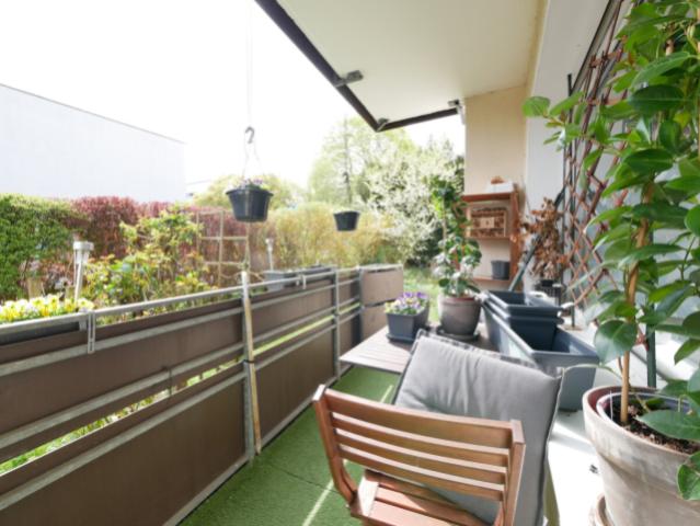Erdgeschoss links - Balkon