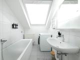 Dachgeschoss links - Badezimmer