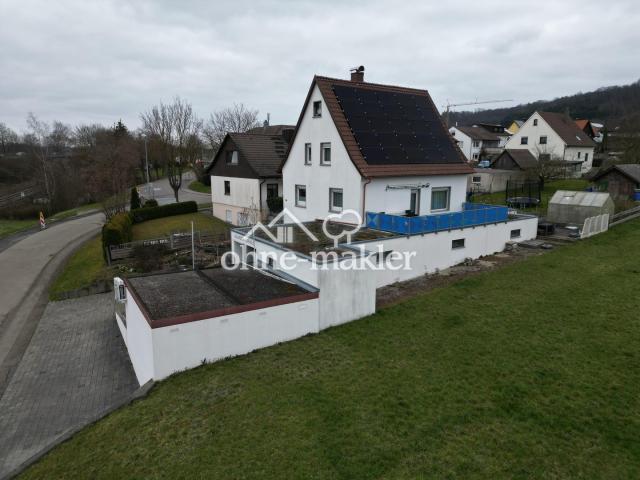 Süd-West Ansicht + Stellplätze