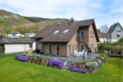 01-Gartenseite links