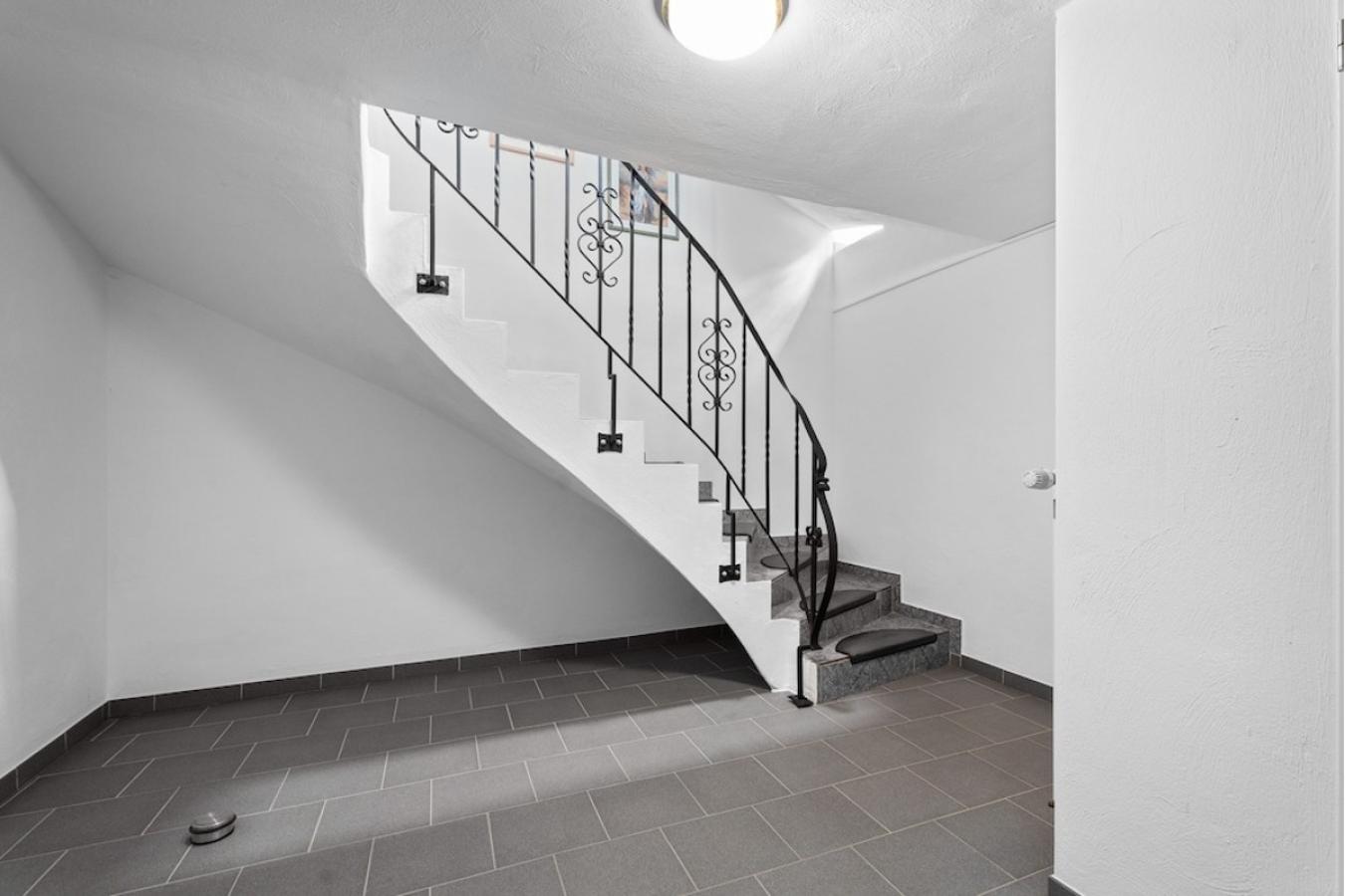 22-UG-Treppe zum UG-Diele