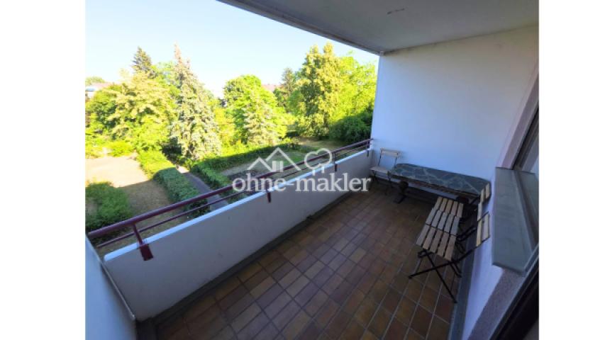 überdachter Balkon