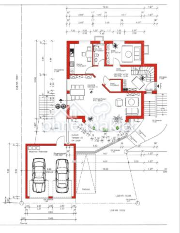 Erdgeschloss und Garageansicht