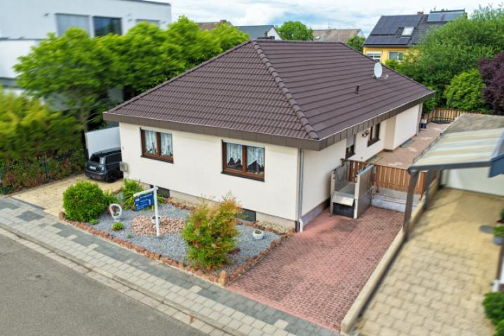 Bungalow Außenansicht