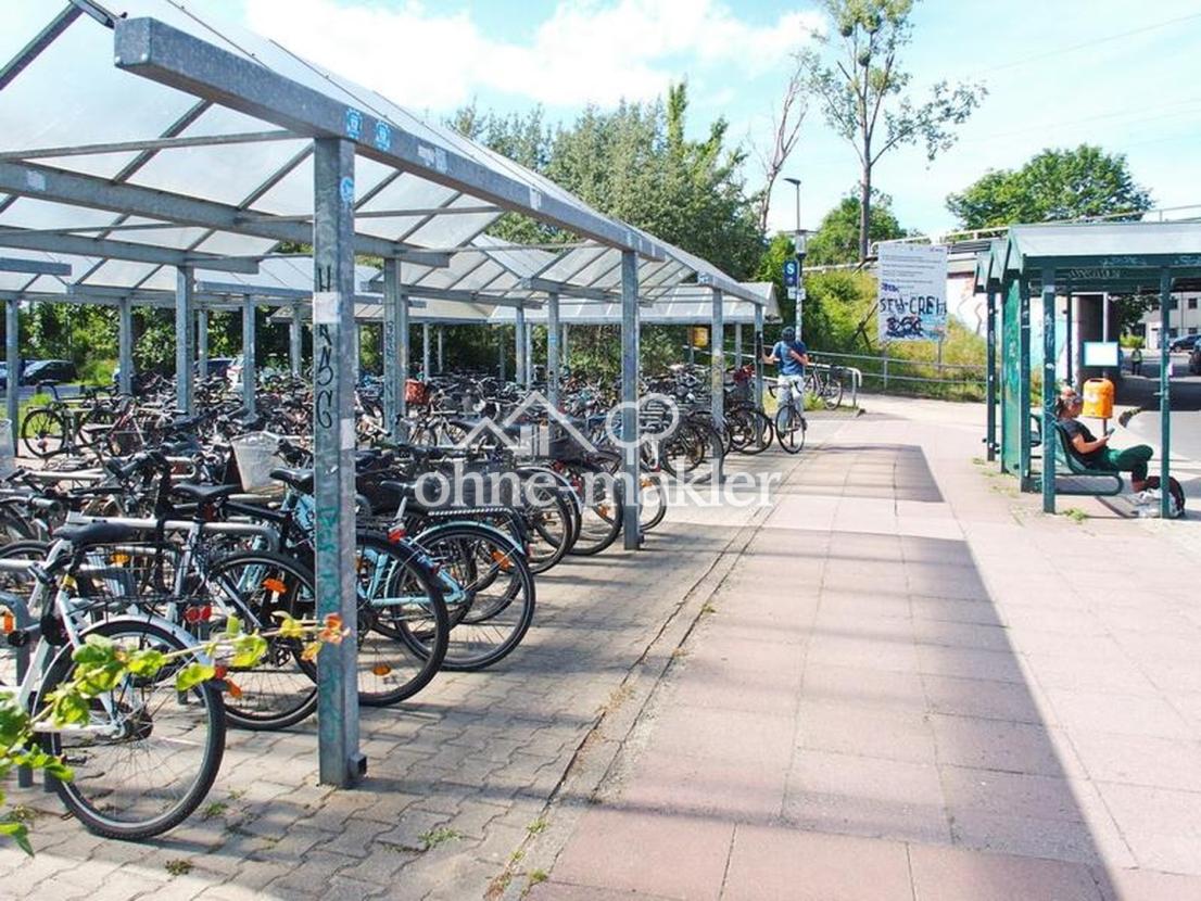 Fahrradstellplätze am Bahnhof