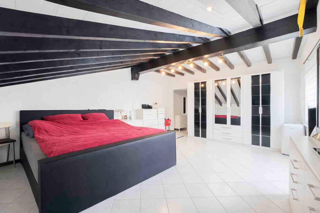 Schlafzimmer OG
