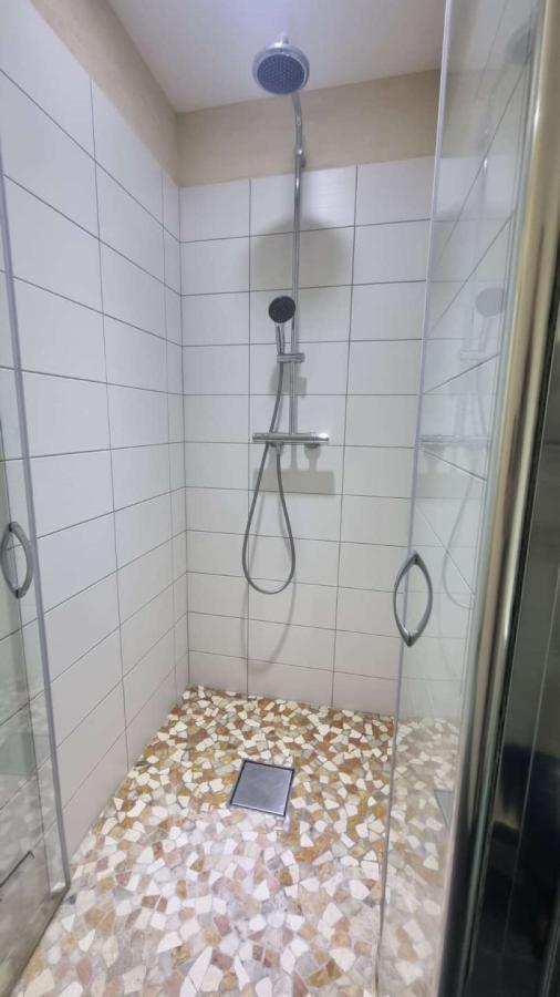 Dusche