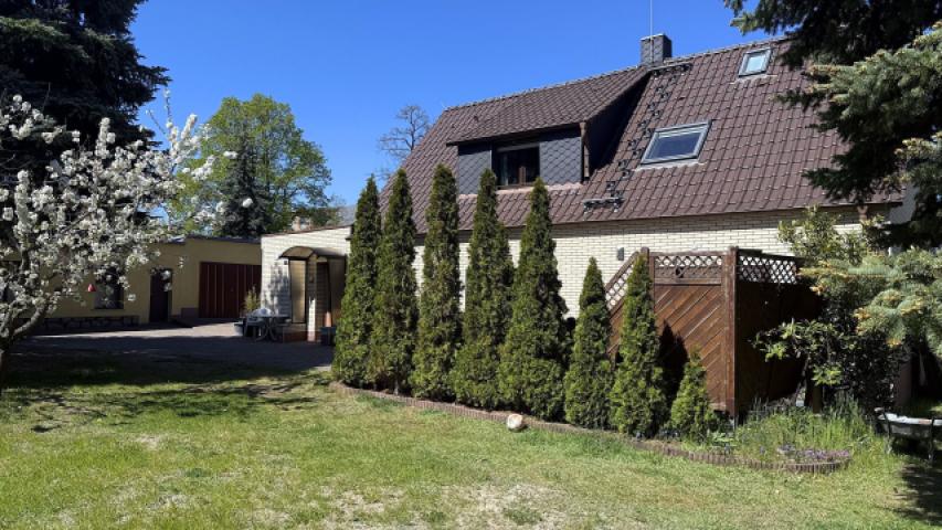 Haus von hinten