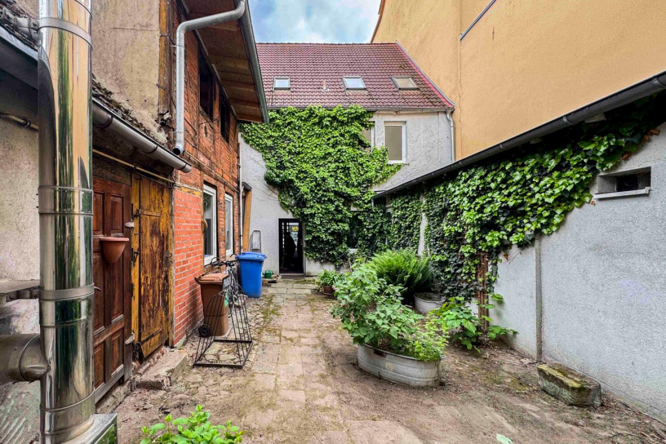 Grundstück